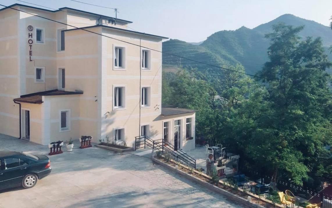 R Hotel Zhaban 外观 照片