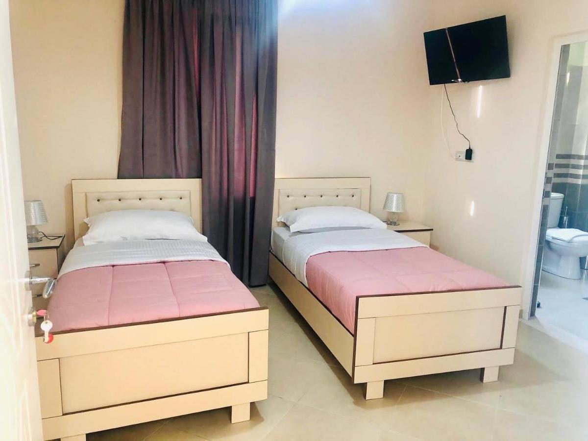R Hotel Zhaban 外观 照片