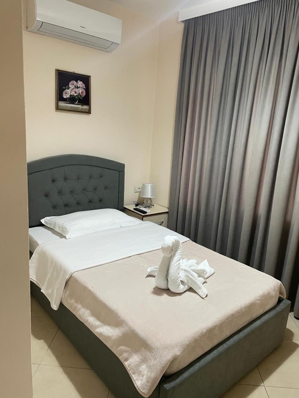 R Hotel Zhaban 外观 照片